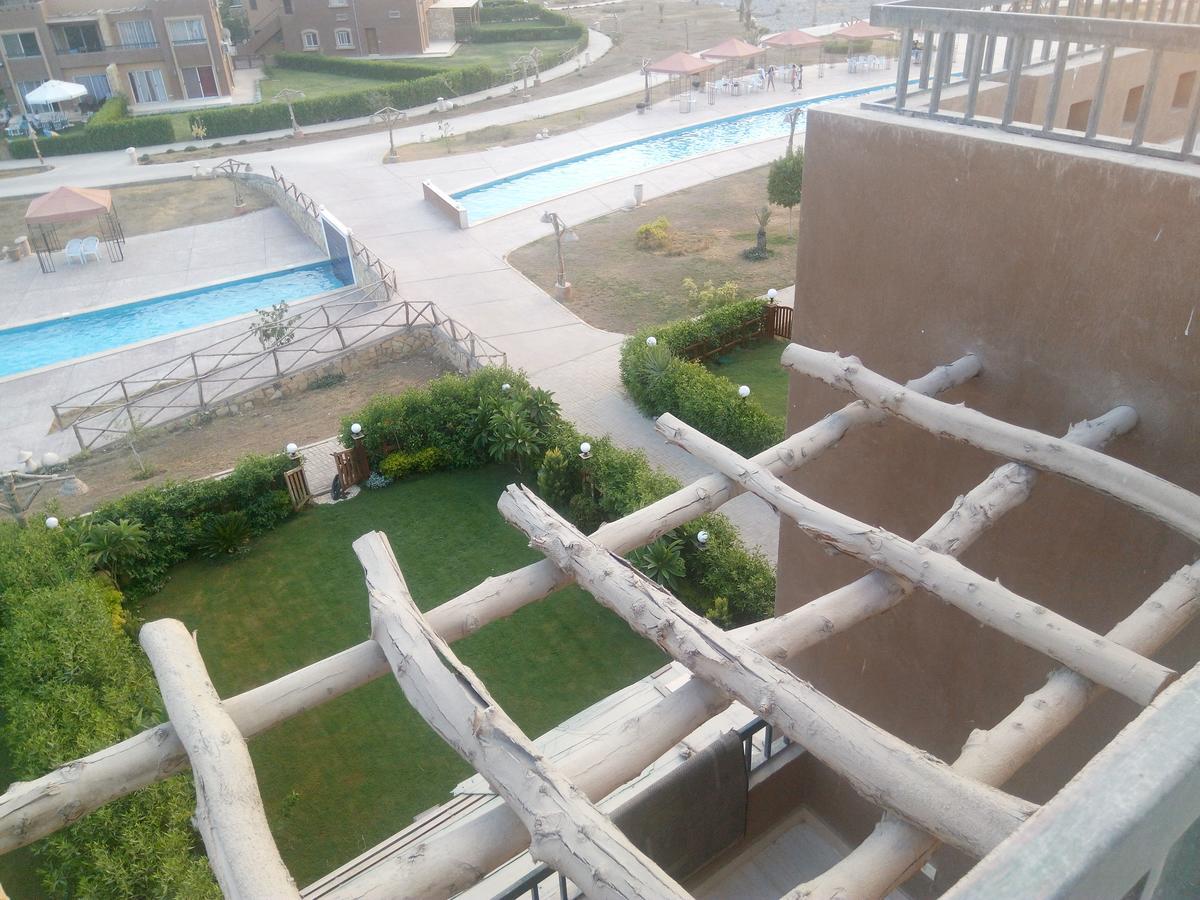 Chalet Marina Wadi Degla Families Only Pool View 2Nd Floor 6 Adults Ain Sukhna Eksteriør billede